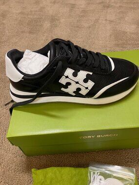 Tory Burch Destiny Trainer Tumbled Leather Sneakers 6.5 w/orig box + extra laces